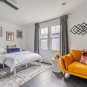 Capitol Hill Cutie , Seattle United States